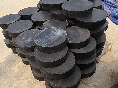 武功县板式橡胶支座由若干层橡胶片与薄钢板经加压硫化